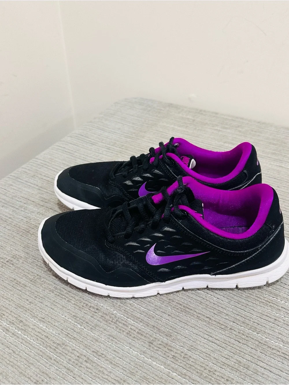 Nike Orive NM Suede Mesh Women’s Cross Trainer Sneakers Black Purple Size 5.5